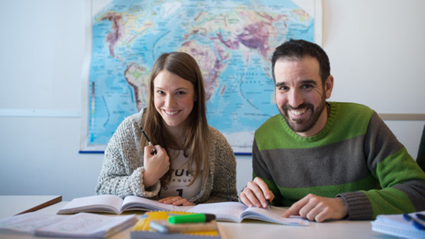 Dare to speak more English, small group, B1
