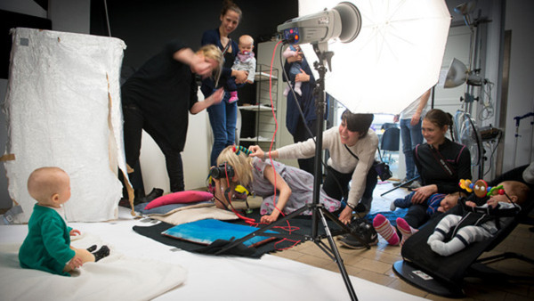 Learn how to photograph your baby, studio