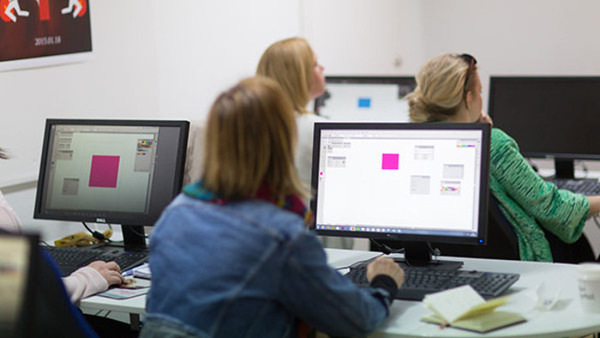 InDesign, Photoshop, Illustrator grund