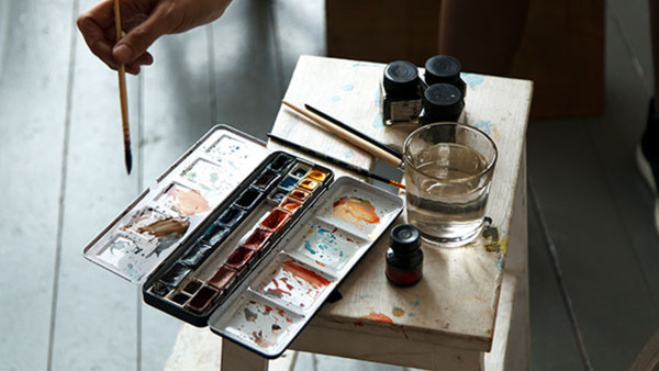 Aquarelle intermediate in English